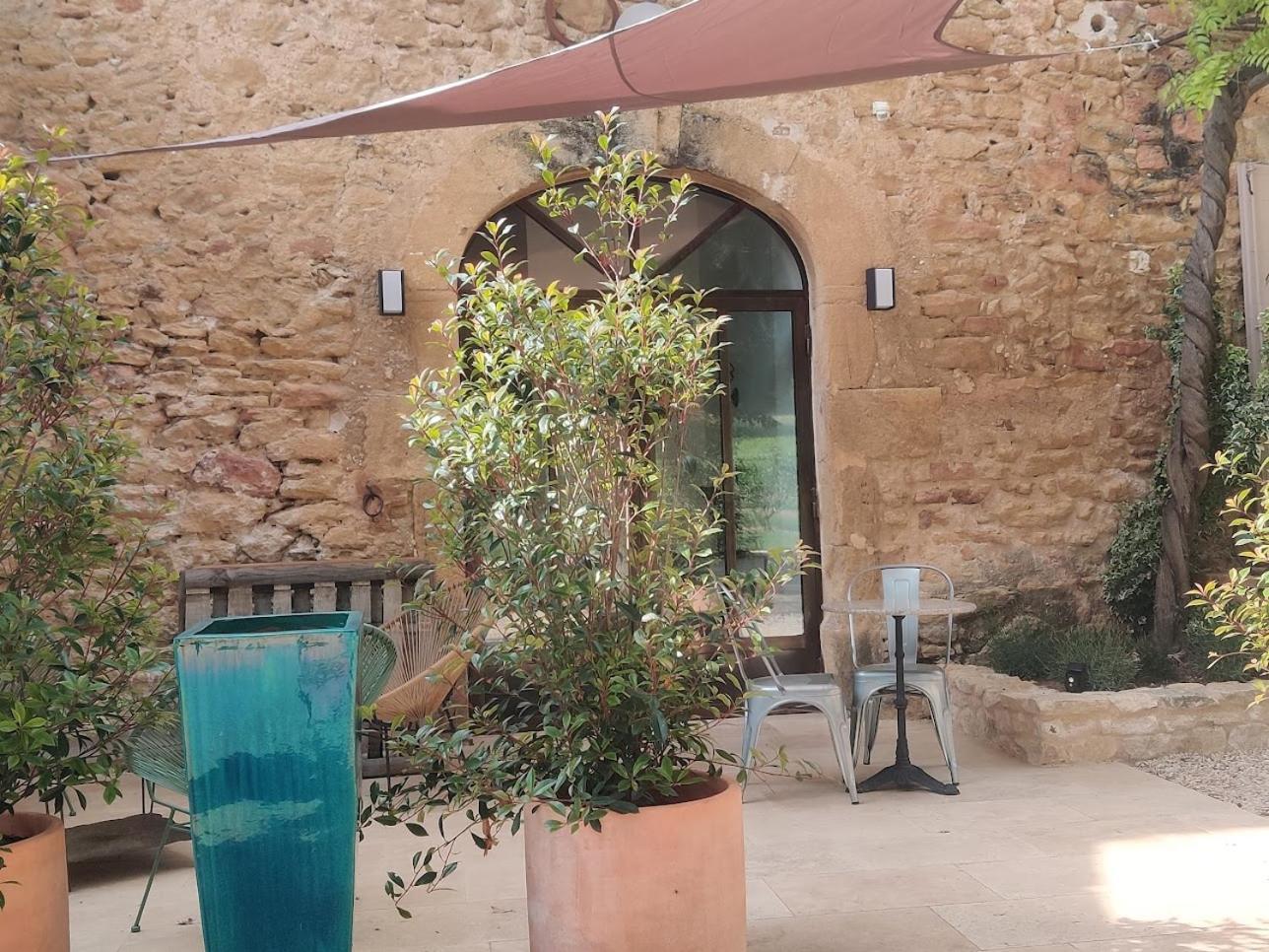 Charme Et Authenticite Dans Une Ferme. Lourmarin Extérieur photo